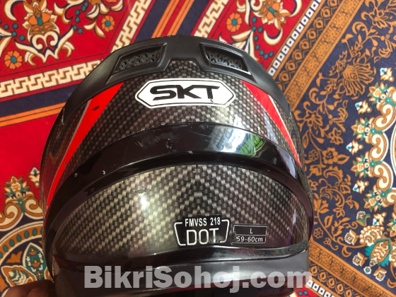 SKT helmet